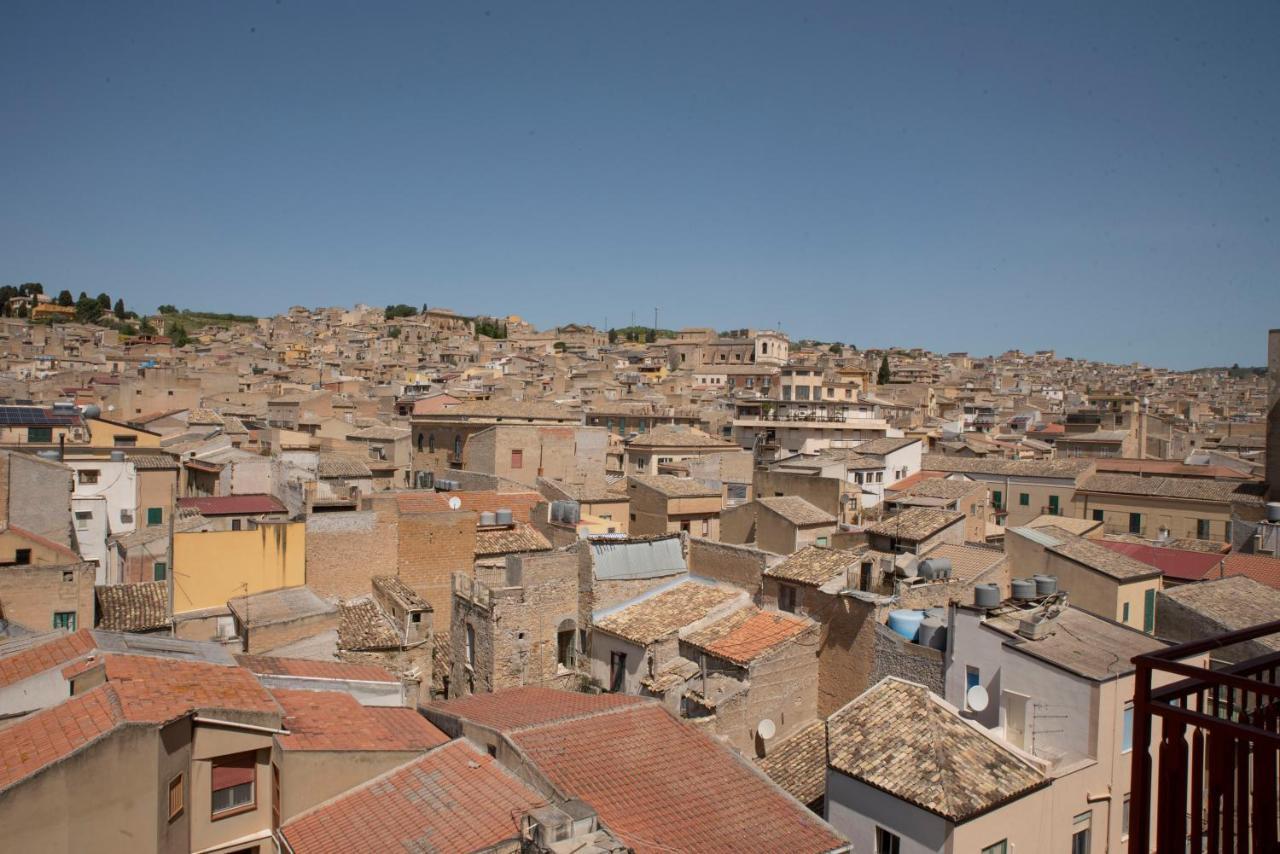 Come A Casa Panoramico E Centralissimo Apartman Canicattì Kültér fotó