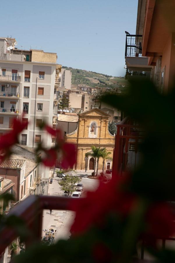Come A Casa Panoramico E Centralissimo Apartman Canicattì Kültér fotó